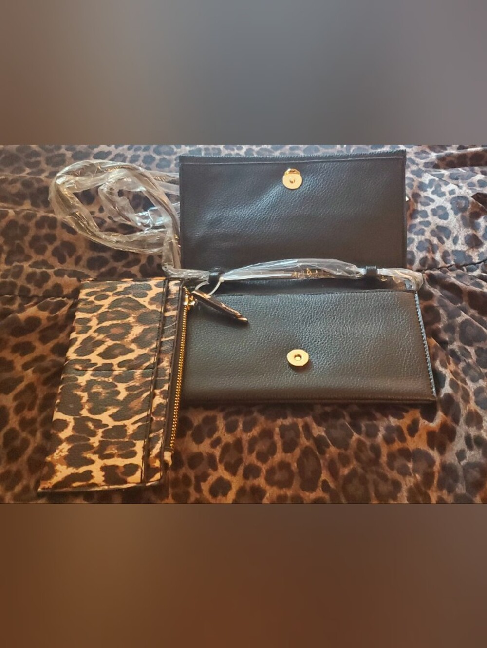 Steve Madden Black Clutch With Leopard Wristlet  NWT - Picture 3 of 9